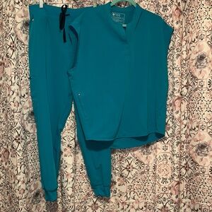 Figs Teal Women's Jogger Pants and Top Set